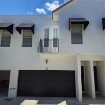 3210 W Horatio St #10 - Photo 1 of 1