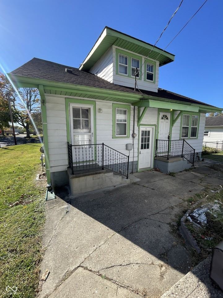 1604 W 15th St #A - Photo 2 of 15