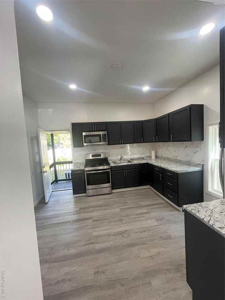 114 Fitch St #1stFL - Photo 5 of 11