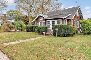 489 Elton St - Photo 1 of 1