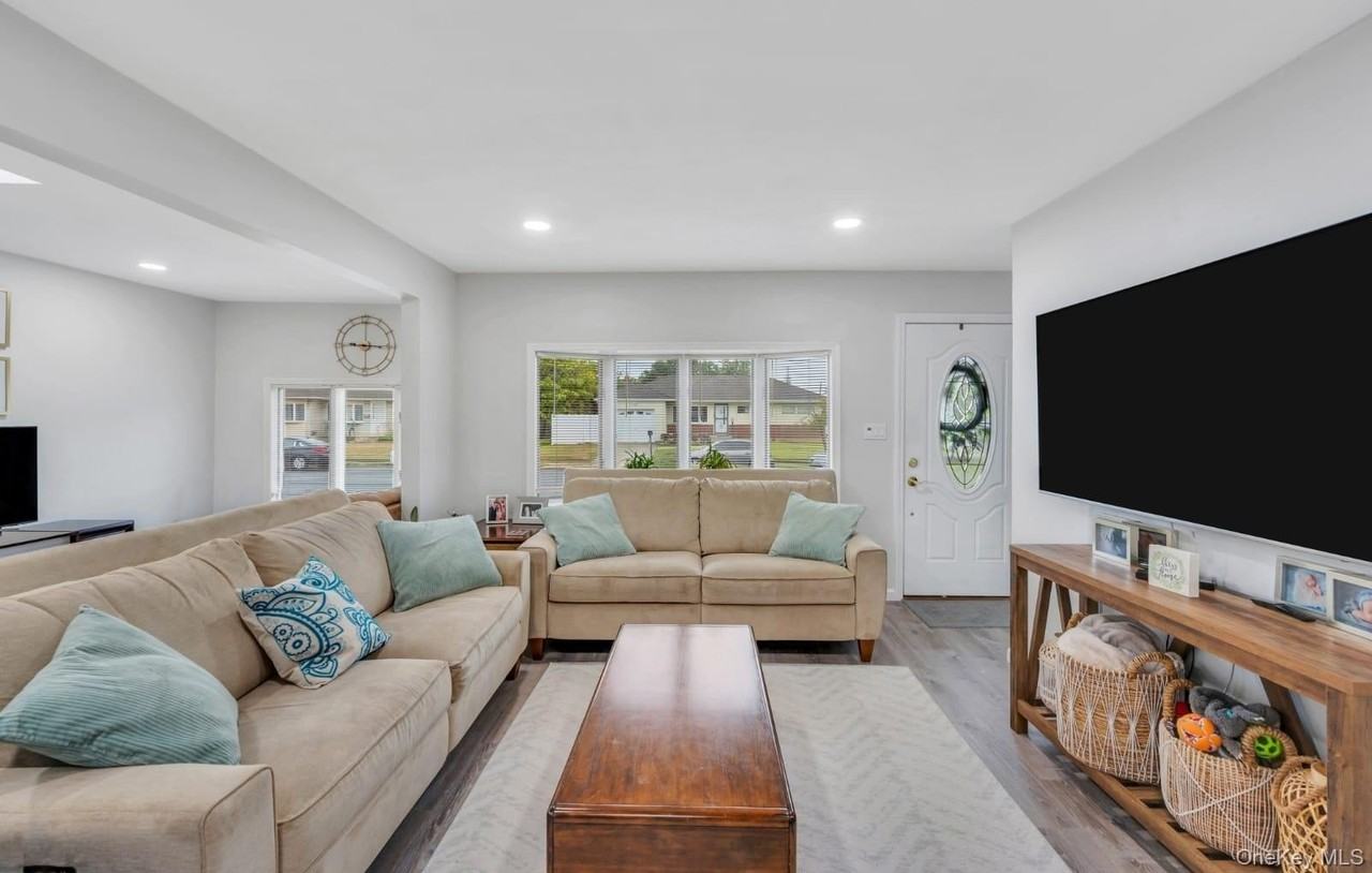 1004 North Delaware Avenue - Photo 2 of 20