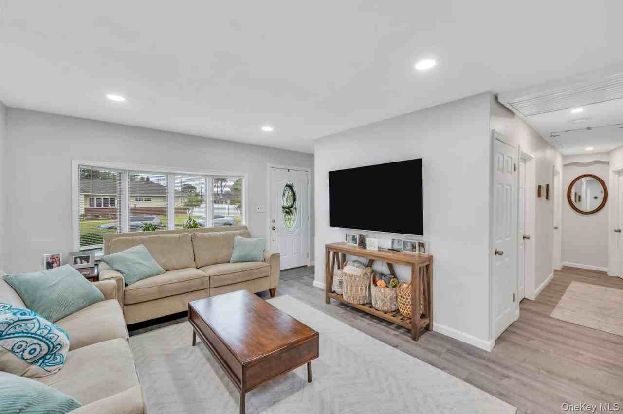 1004 North Delaware Avenue - Photo 4 of 20