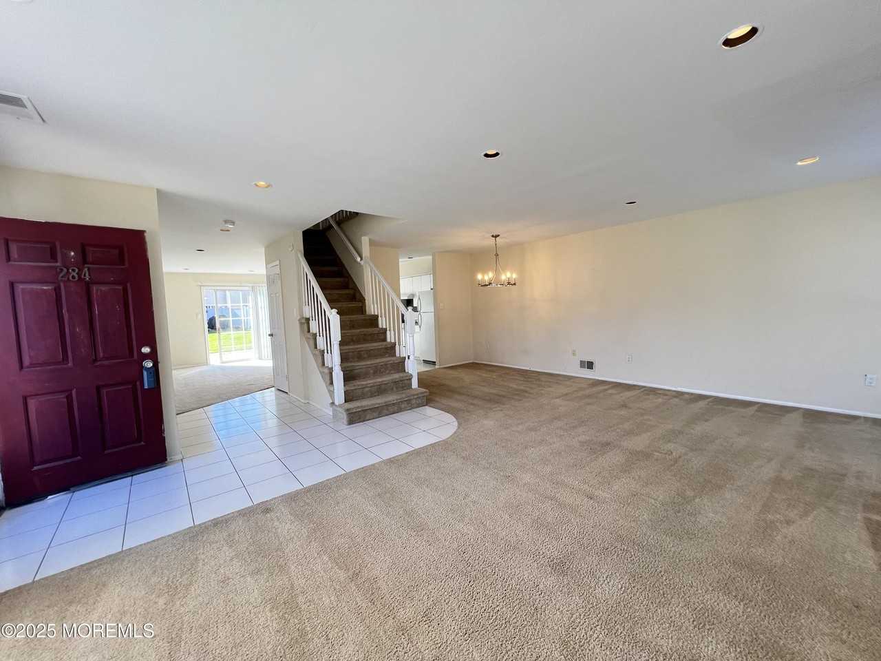 284 Fairfield Pl - Photo 7 of 24