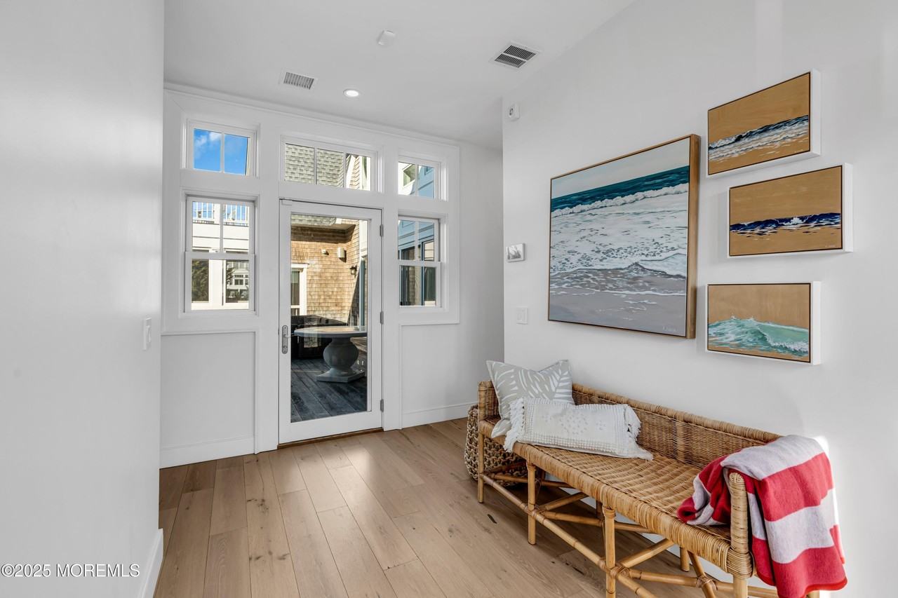 135 Highway 35 - Photo 4 of 36