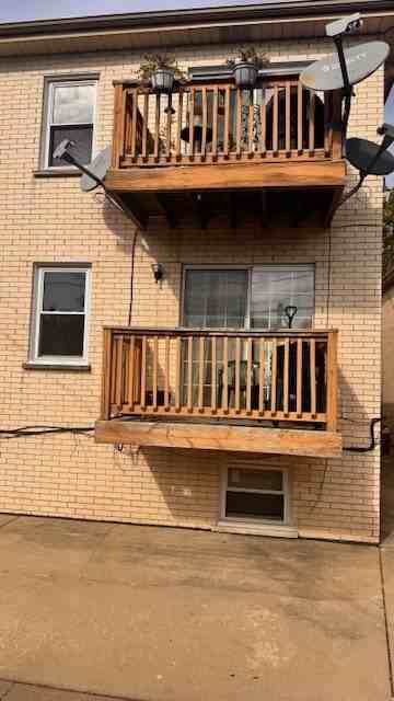 5517 W Windsor Ave #1 - Photo 2 of 22