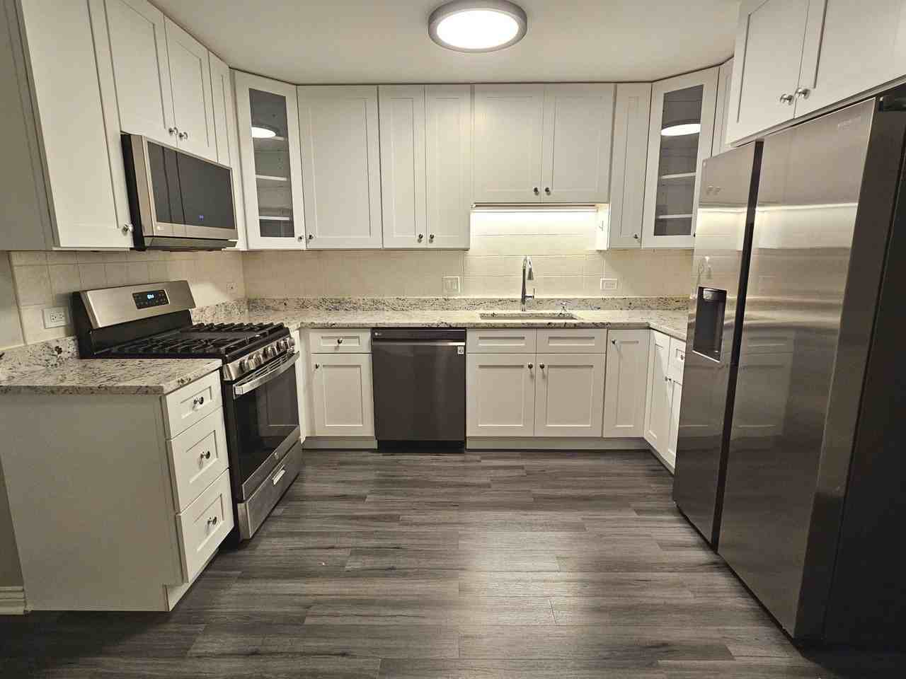 413 Stevens Court - Photo 5 of 19