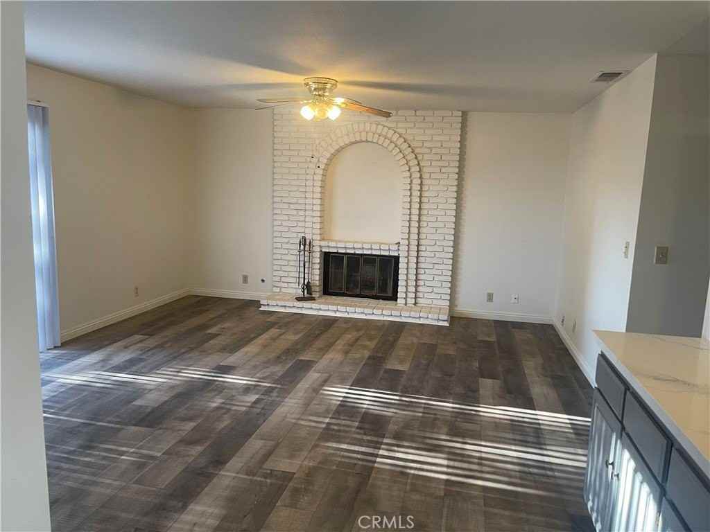 2215 Lobelia Ave - Photo 7 of 18