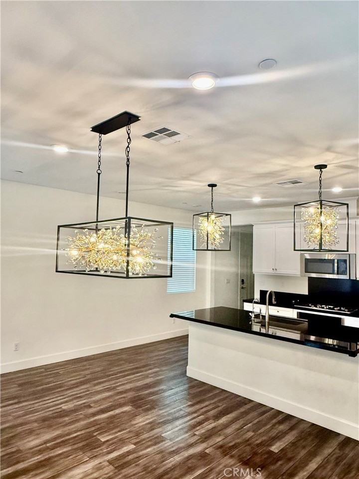 16738 Stags Leap Ln - Photo 5 of 50