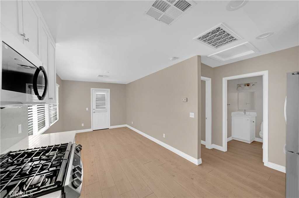 6735 Yellowstone Dr - Photo 2 of 15