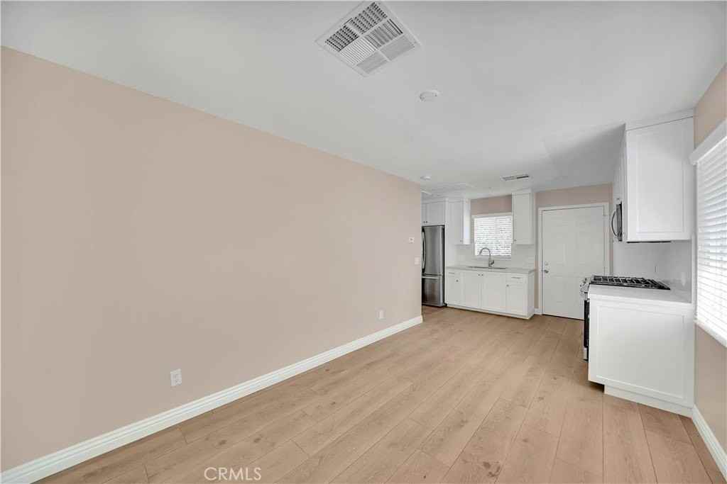 6735 Yellowstone Dr - Photo 5 of 15