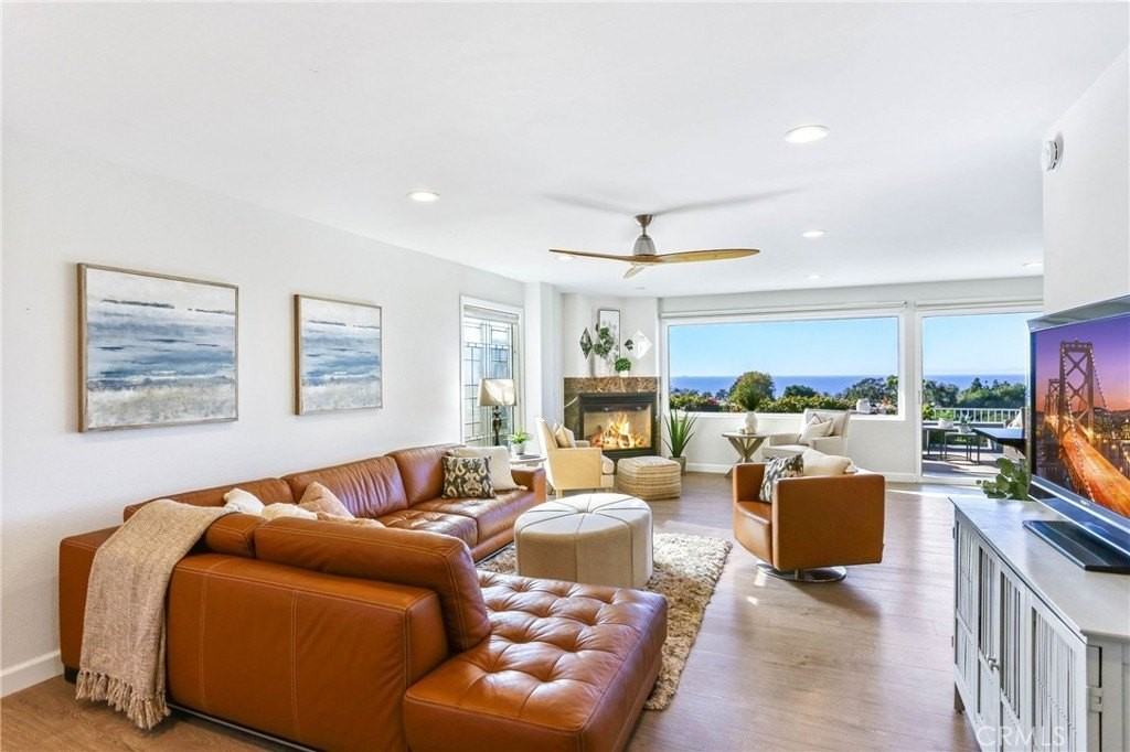 33885 Manta Ct - Photo 2 of 34