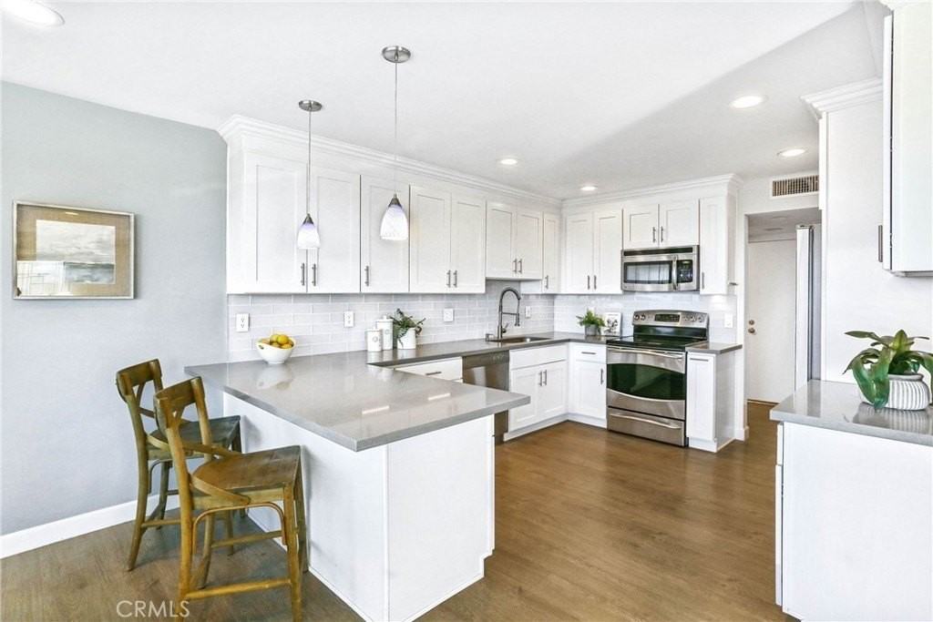 33885 Manta Ct - Photo 5 of 34