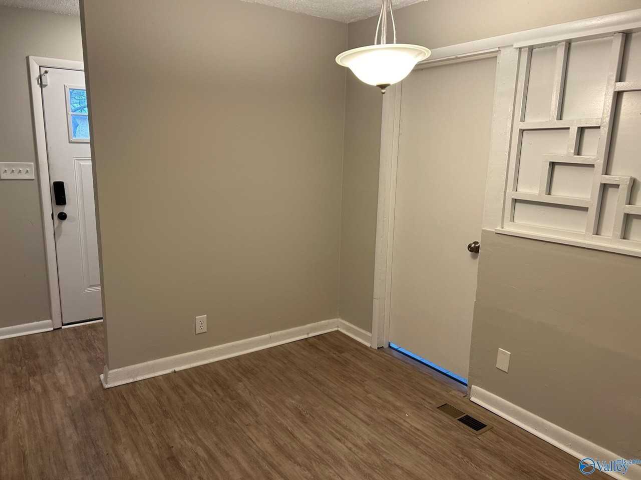 3721 Broadmor Rd Nw - Photo 4 of 15