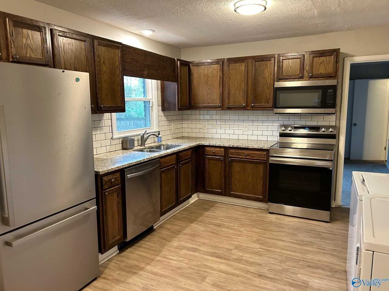 3721 Broadmor Rd Nw - Photo 6 of 15