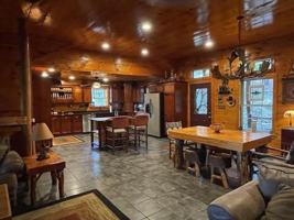 featured image of 911 Summit Way