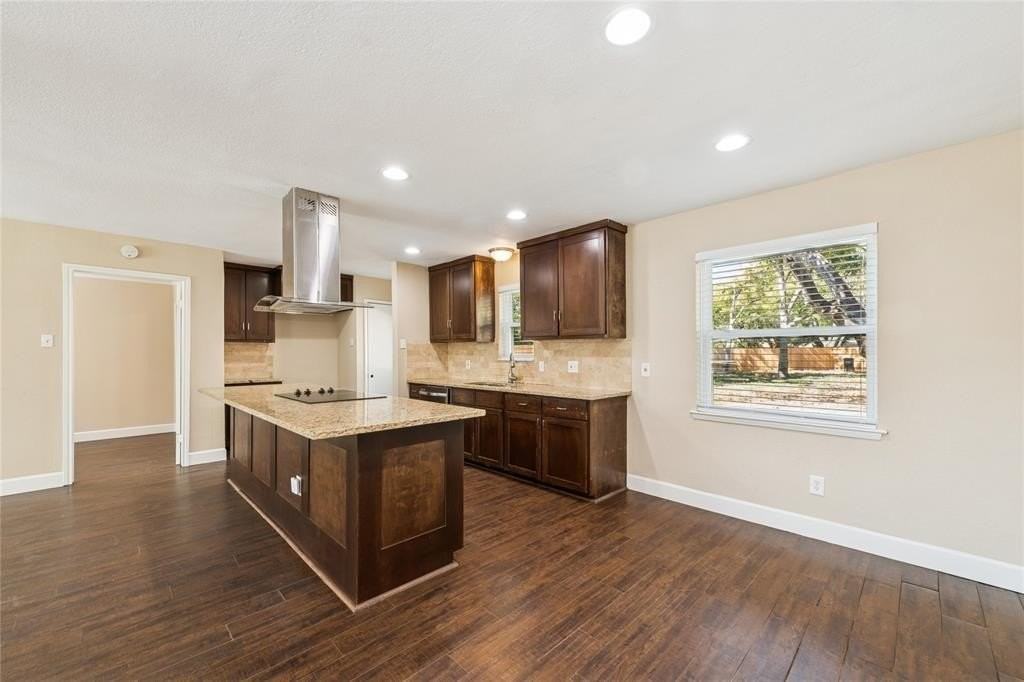 732 Melrose Drive - Photo 6 of 25