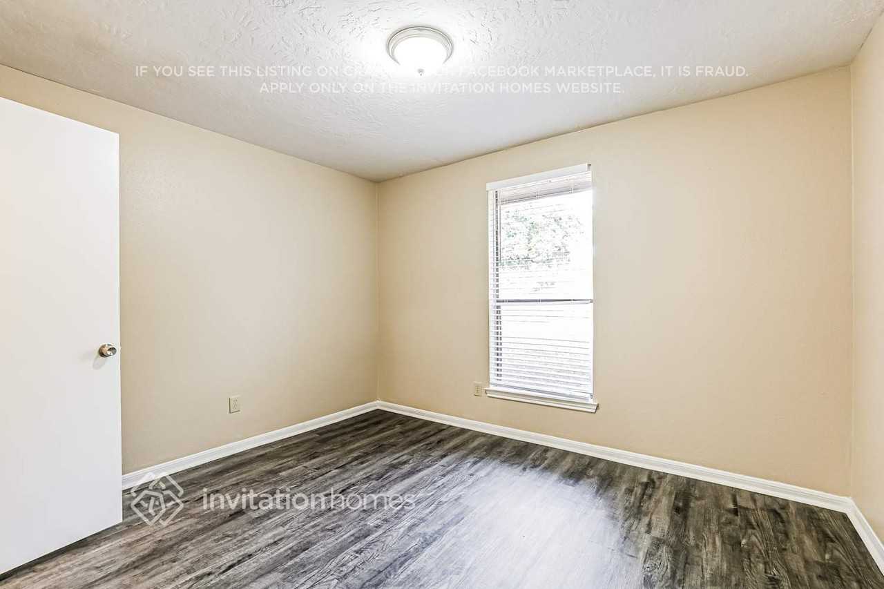 17318 Shrub Oak Dr - Photo 5 of 12
