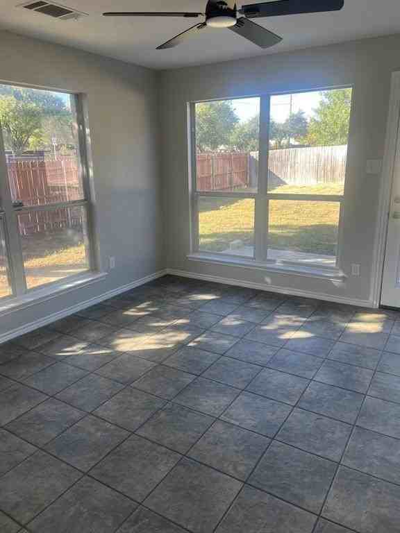 9952 Nixon Dr - Photo 6 of 19