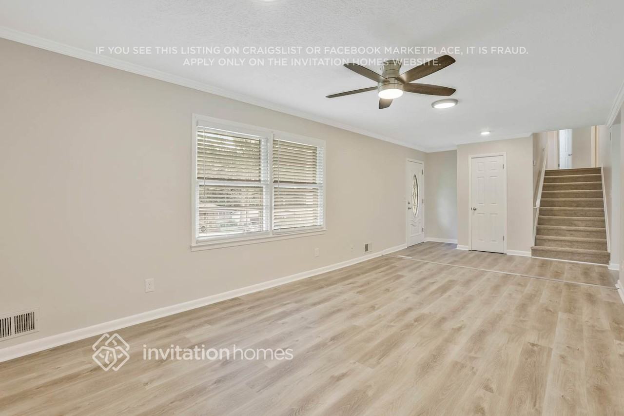 4337 Pleasant Forest Drive - Photo 3 of 25