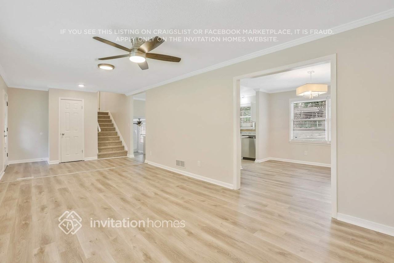 4337 Pleasant Forest Drive - Photo 4 of 25