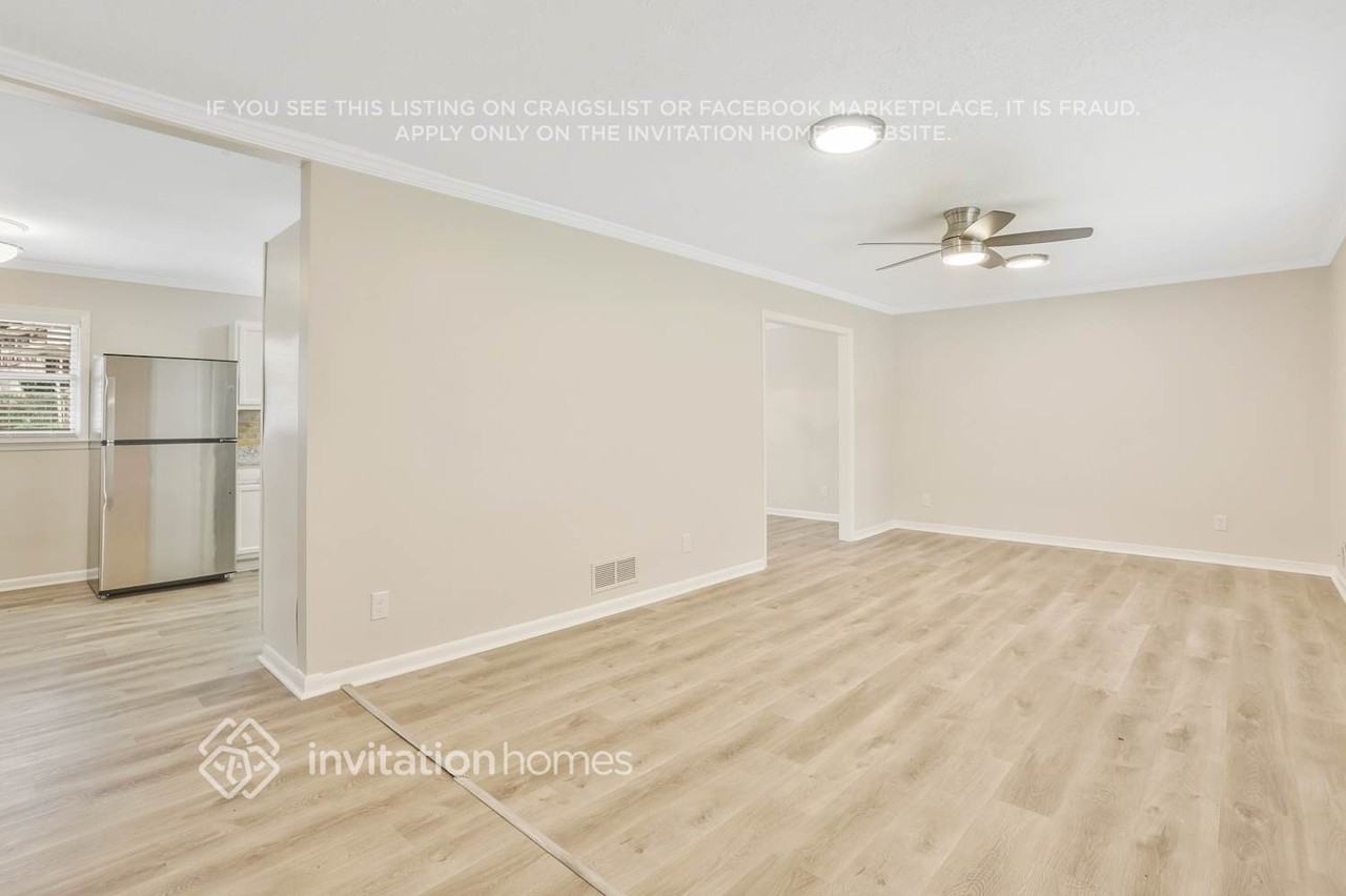 4337 Pleasant Forest Drive - Photo 5 of 25