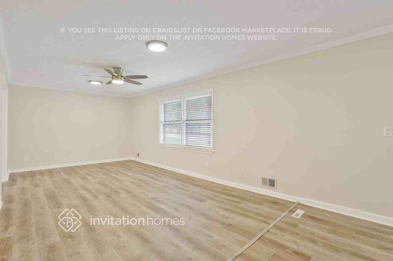 4337 Pleasant Forest Drive - Photo 6 of 25