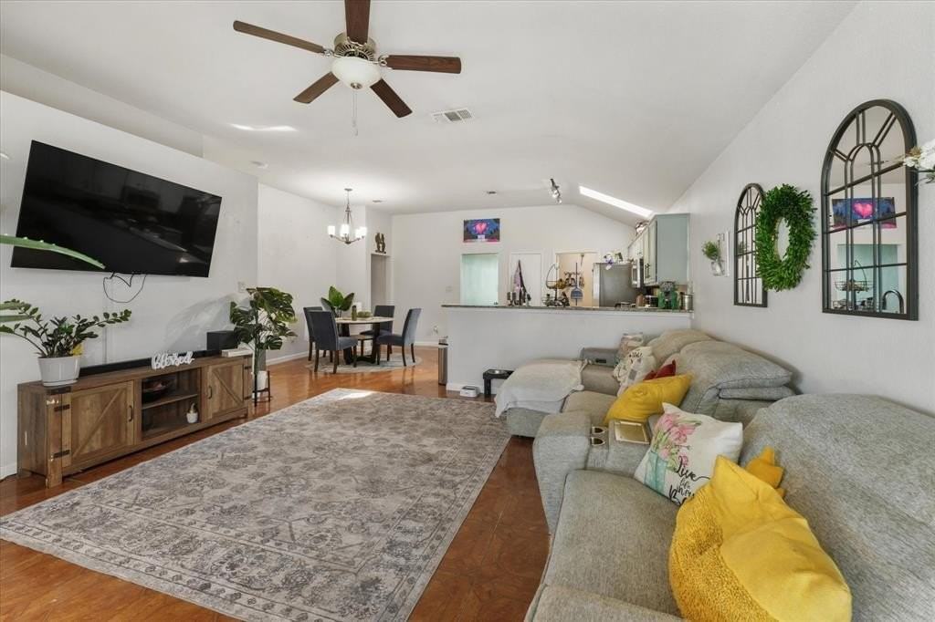 836 W Colony Dr - Photo 5 of 19