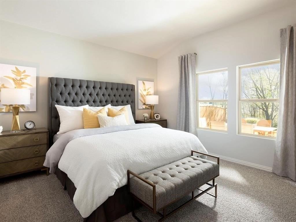 1403 Rolling Fox Dr - Photo 3 of 10