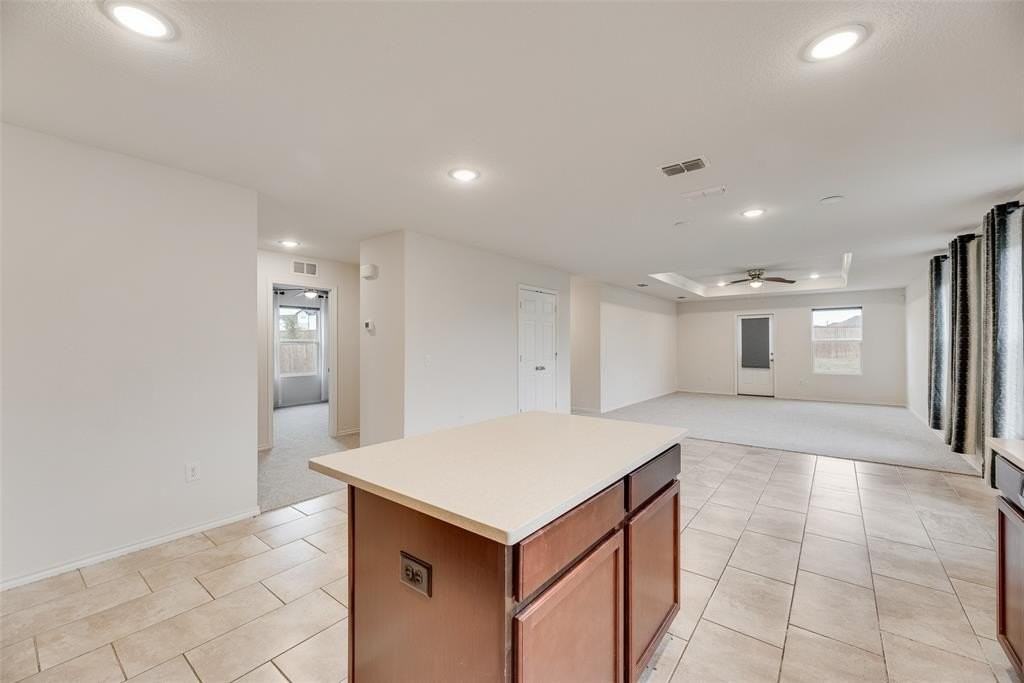 1802 Aslynn Cir - Photo 4 of 23