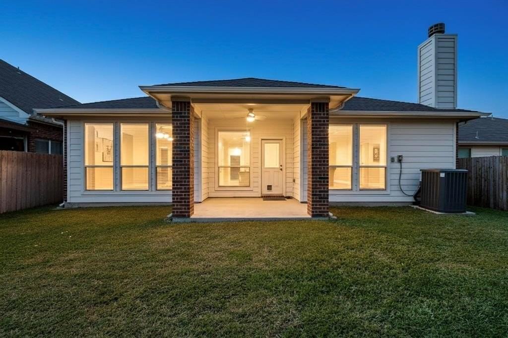 8308 Water Buck Run - Photo 3 of 33