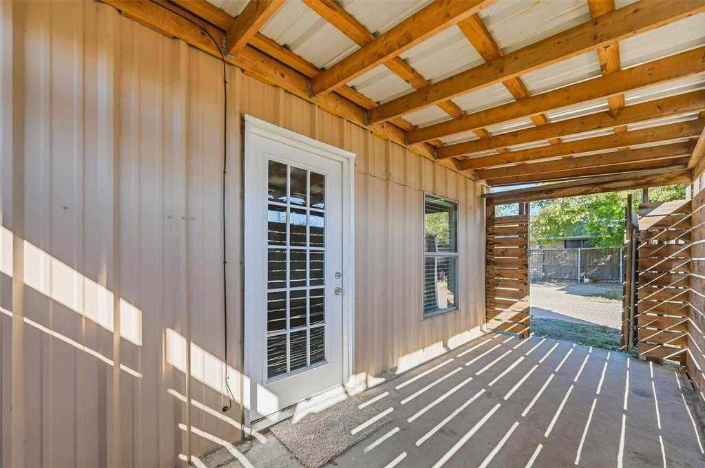 633 Rose Garden Dr #1 - Photo 2 of 10