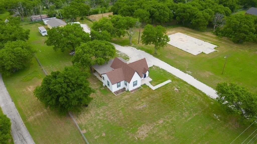 10018 Jackson Rd - Photo 2 of 25