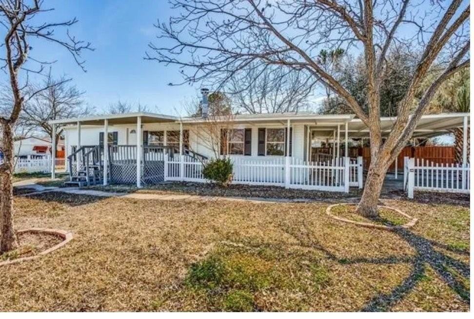 154 Dixon St - Photo 2 of 22