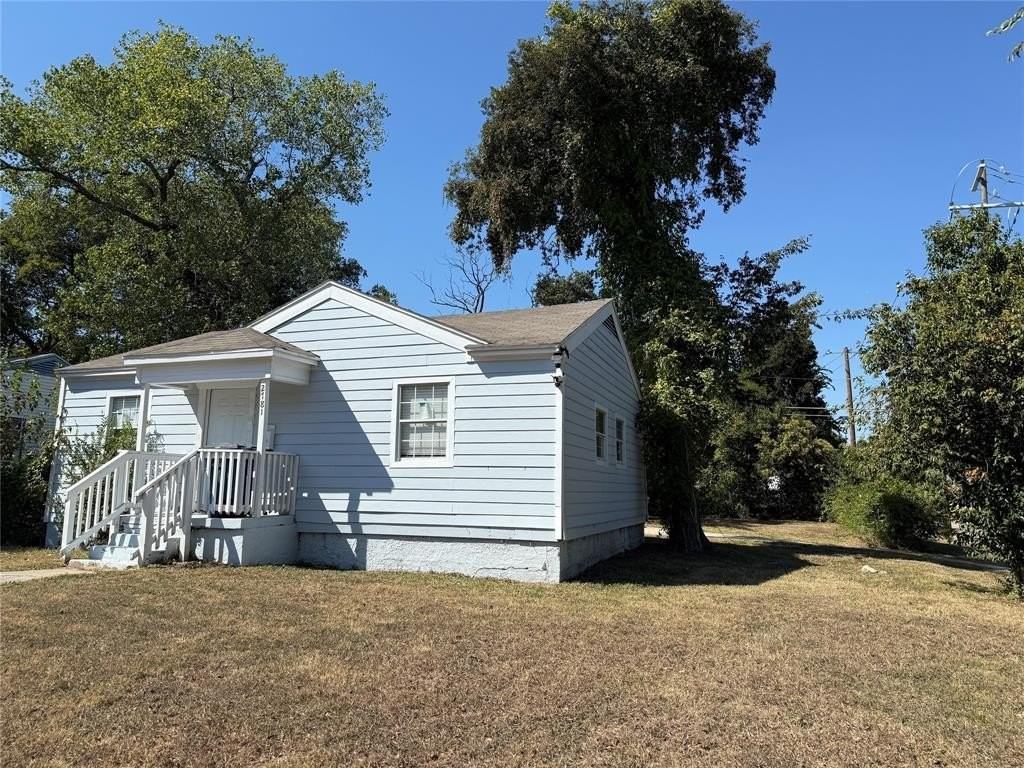 2781 Locust Avenue - Photo 2 of 15