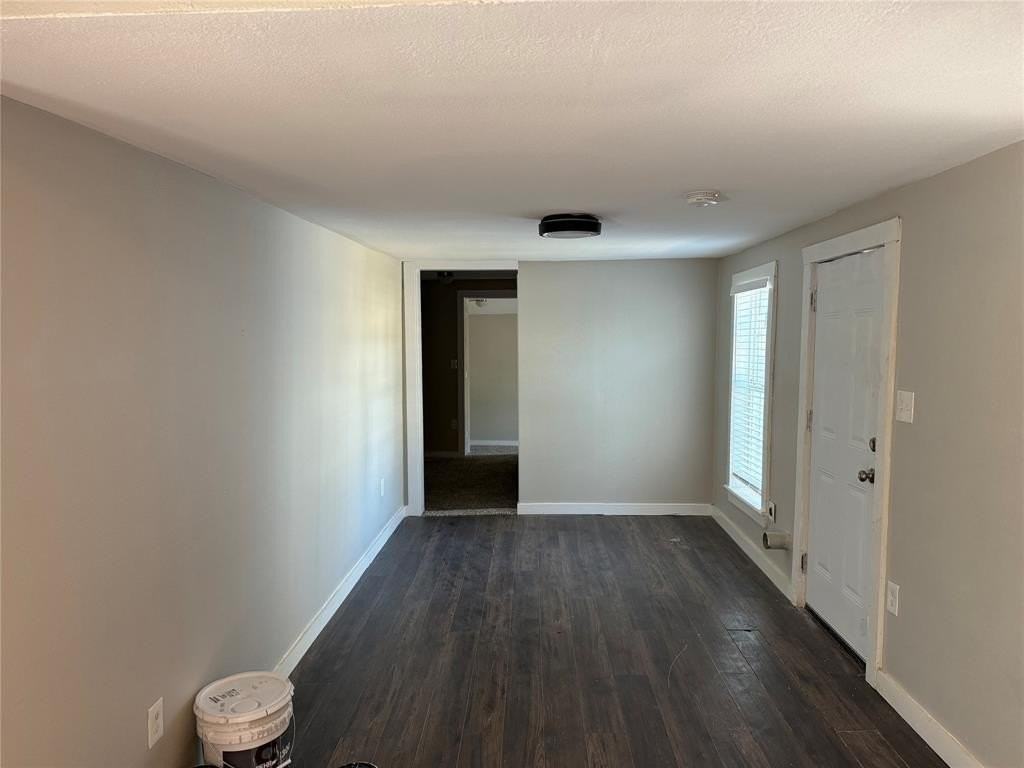 2781 Locust Avenue - Photo 6 of 15