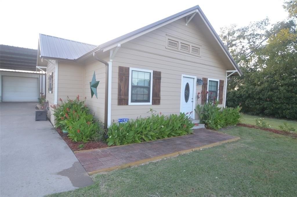 261 Red Rd - Photo 3 of 37