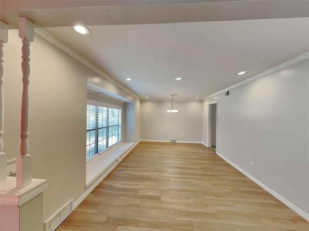 5928 Fox Hill Ln - Photo 6 of 20