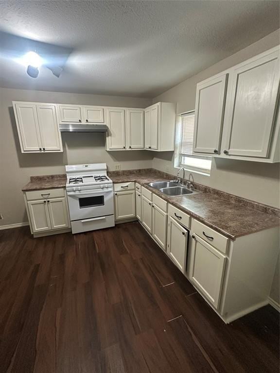 701 Hulme St - Photo 4 of 15