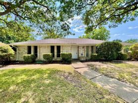 2732 Parkhaven Dr - Photo 1 of 1