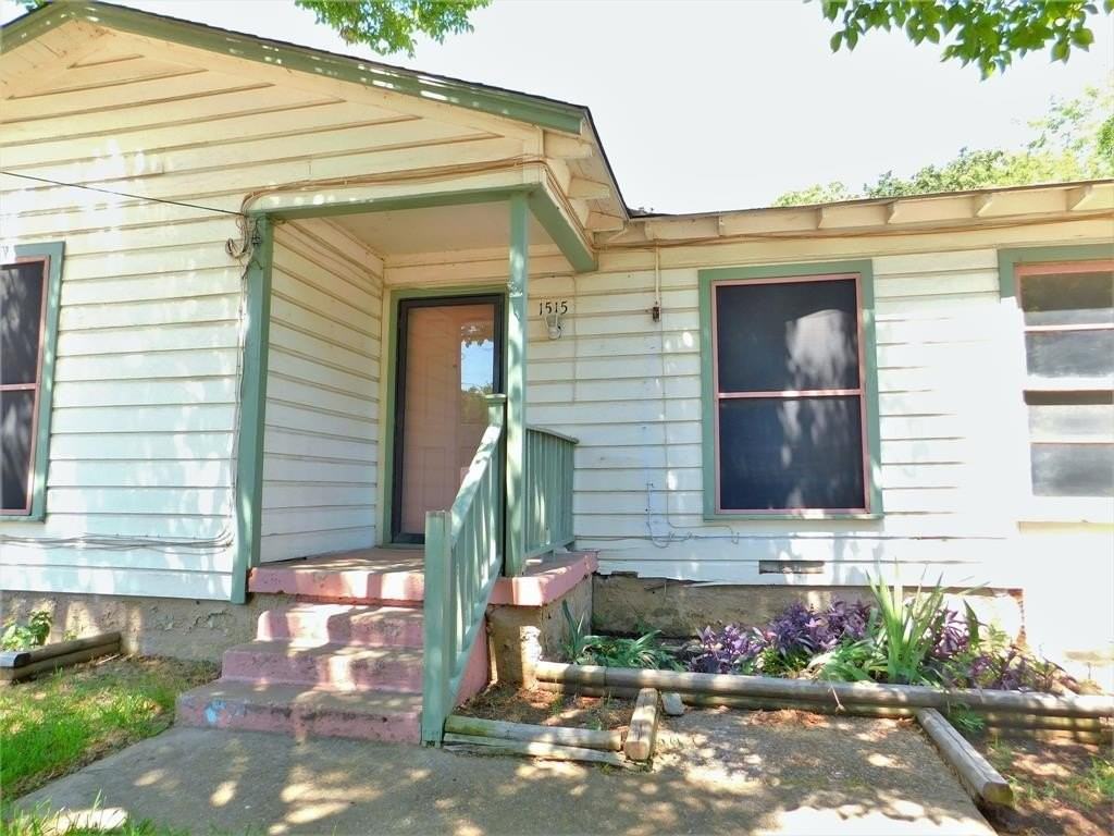 1515 Snyder St - Photo 3 of 19