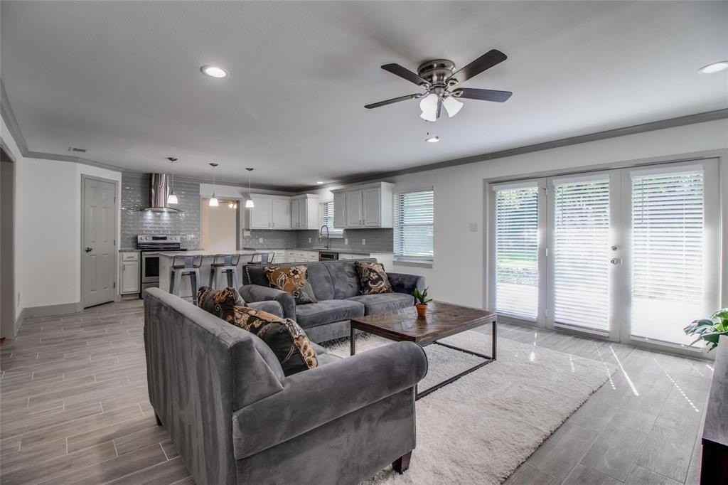 702 Ridgedale Drive - Photo 2 of 23