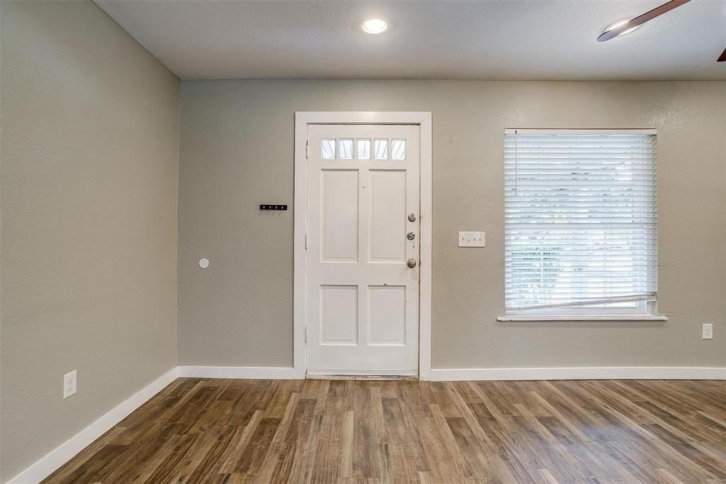 3524 South Dr - Photo 2 of 19