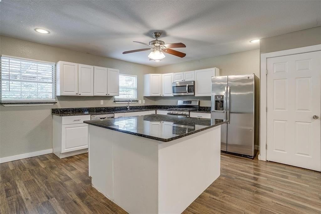 3524 South Dr - Photo 5 of 19