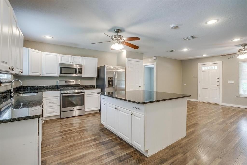 3524 South Dr - Photo 6 of 19