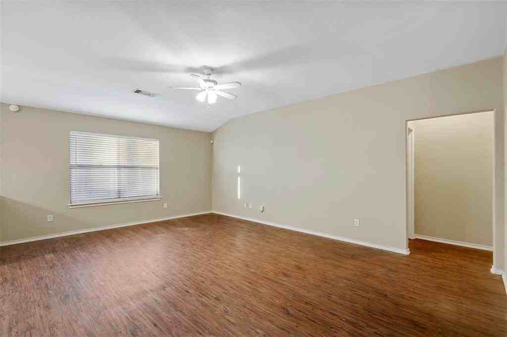 2811 Briarbrook Drive - Photo 5 of 16