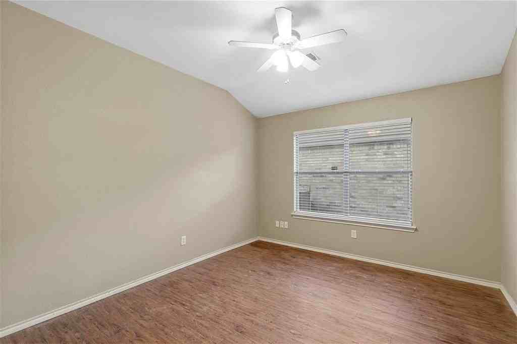 2811 Briarbrook Drive - Photo 7 of 16