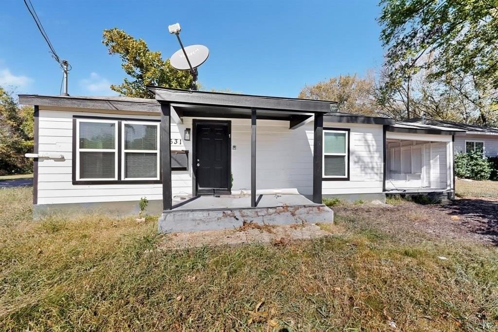 631 Baker St #1 - Photo 4 of 32