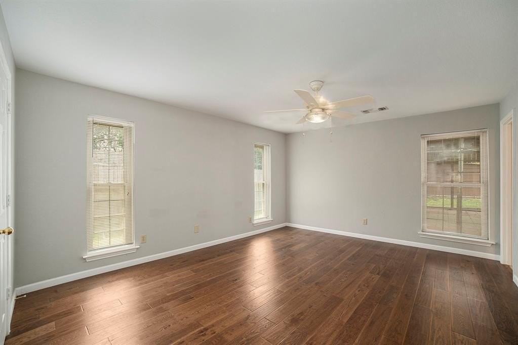 2940 Flamingo Cir - Photo 7 of 24