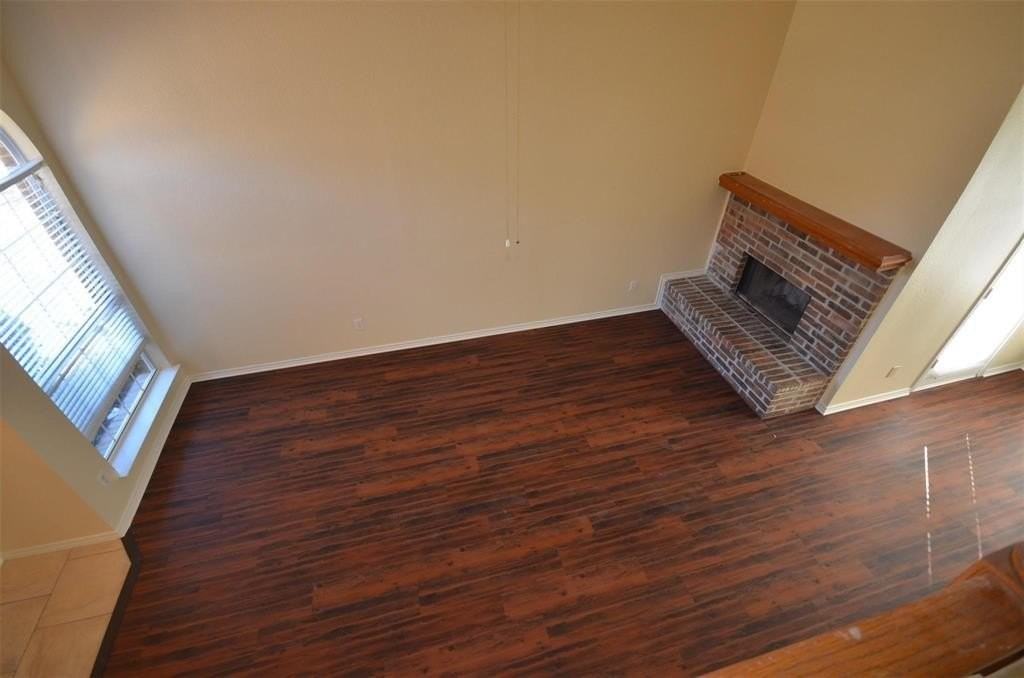 2201 Ashwood Ct - Photo 3 of 13