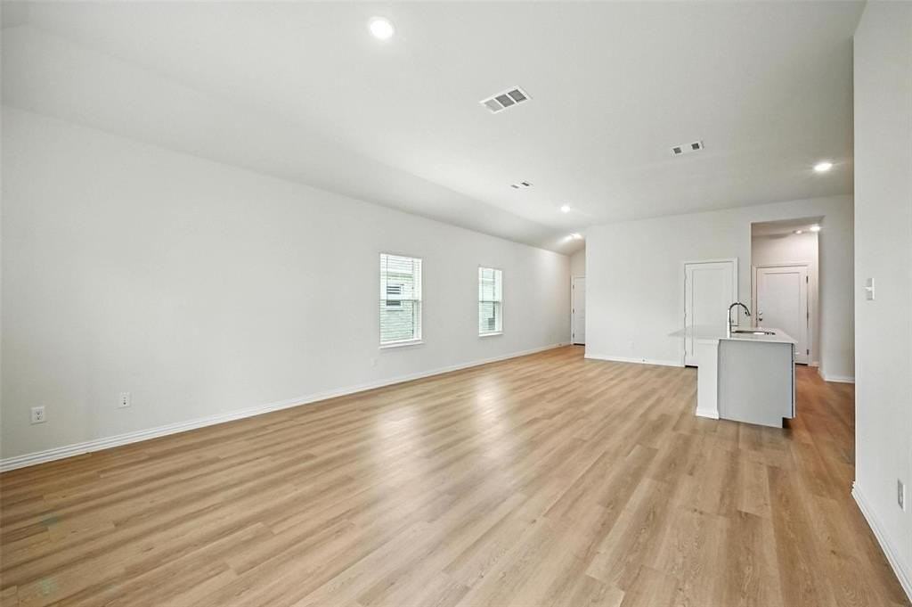 1817 Aleia Cove - Photo 2 of 21